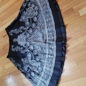 Black and white flair skirt